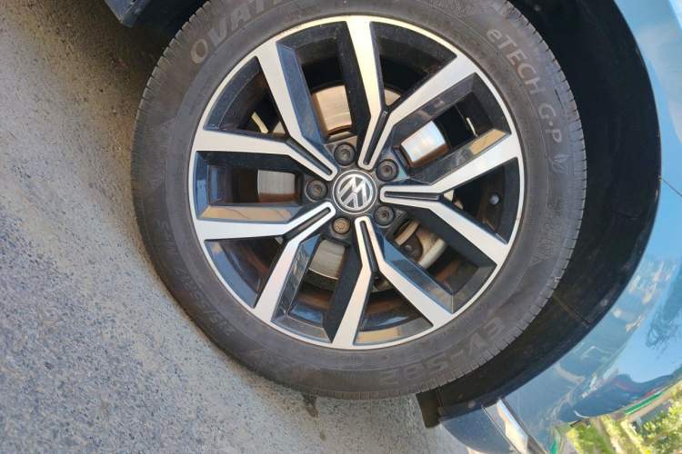 Used Volkswagen Variant 2018 380TSI Two-Wheel Drive Comfort Edition Right Front Wheel Hub