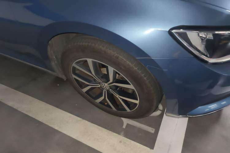 Used Volkswagen Variant 2018 380TSI Two-Wheel Drive Comfort Edition Right Front Wheel Hub