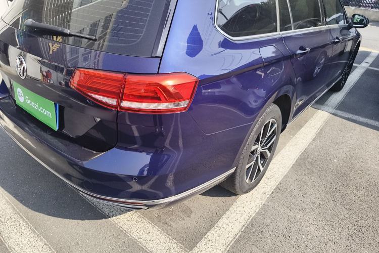 Used Volkswagen Variant 2018 380TSI Two-Wheel Drive Comfort Edition Right Rear Taillight