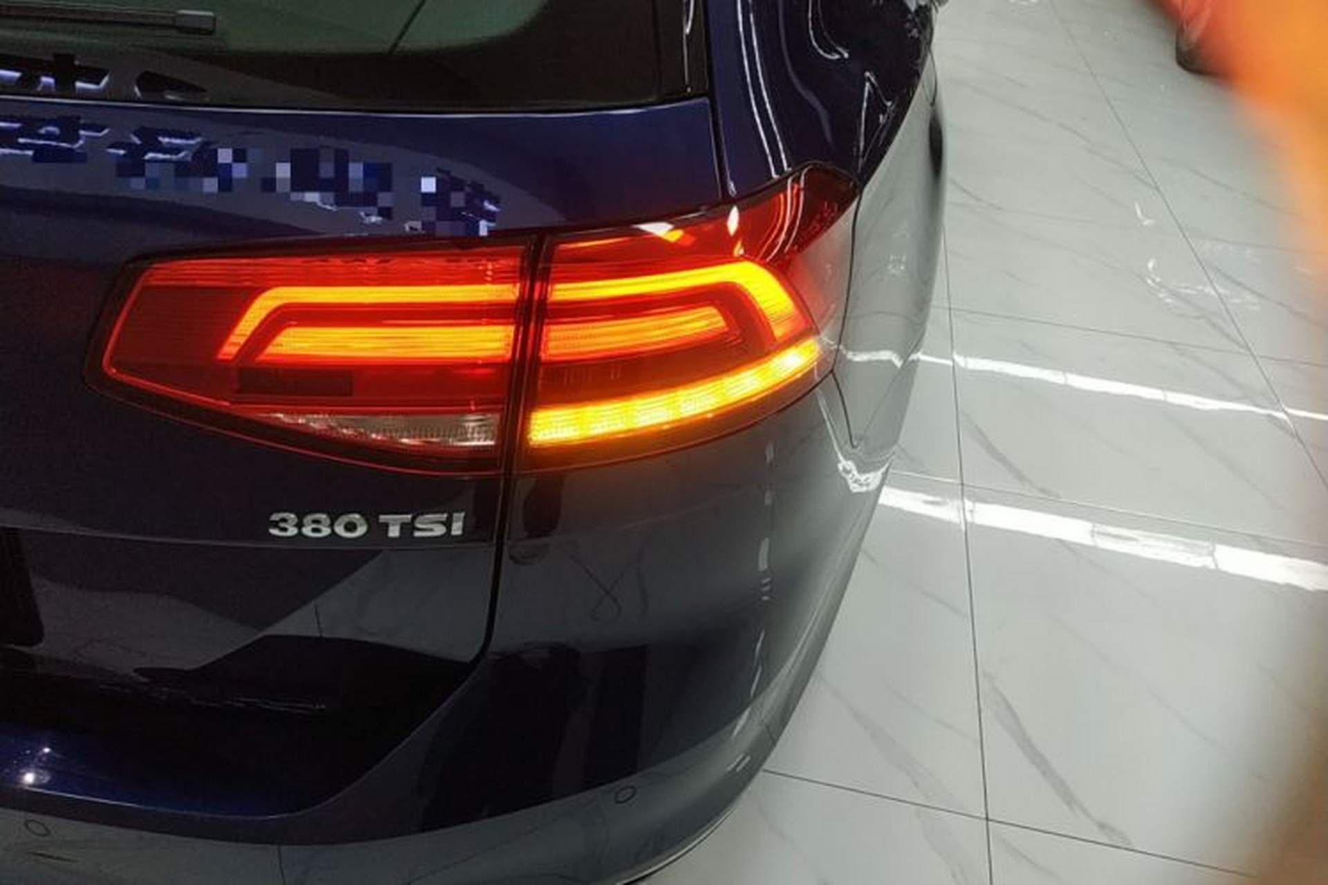 Used Volkswagen Variant 2018 380TSI Two-Wheel Drive Comfort Edition Right Rear Taillight