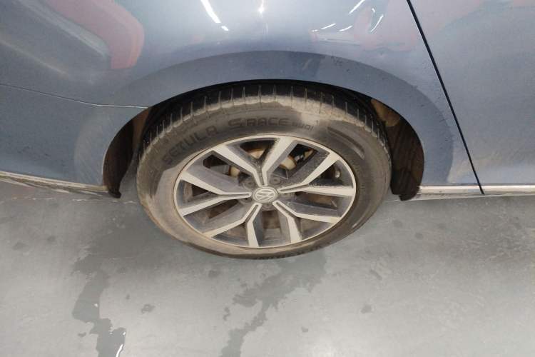 Used Volkswagen Variant 2018 380TSI Two-Wheel Drive Comfort Edition Right Rear Wheel Hub