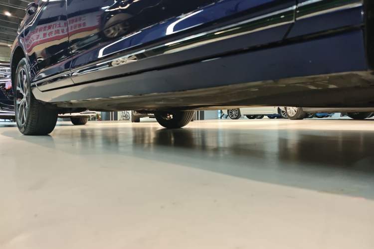 Used Volkswagen Variant 2018 380TSI Two-Wheel Drive Comfort Edition Right Side Sill