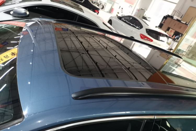 Used Volkswagen Variant 2018 380TSI Two-Wheel Drive Comfort Edition Roof