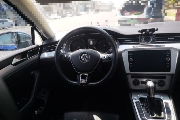 Used Volkswagen Variant 2018 380TSI Two-Wheel Drive Comfort Edition Steering Wheel