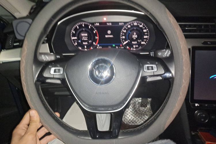 Used Volkswagen Variant 2018 380TSI Two-Wheel Drive Comfort Edition Steering Wheel