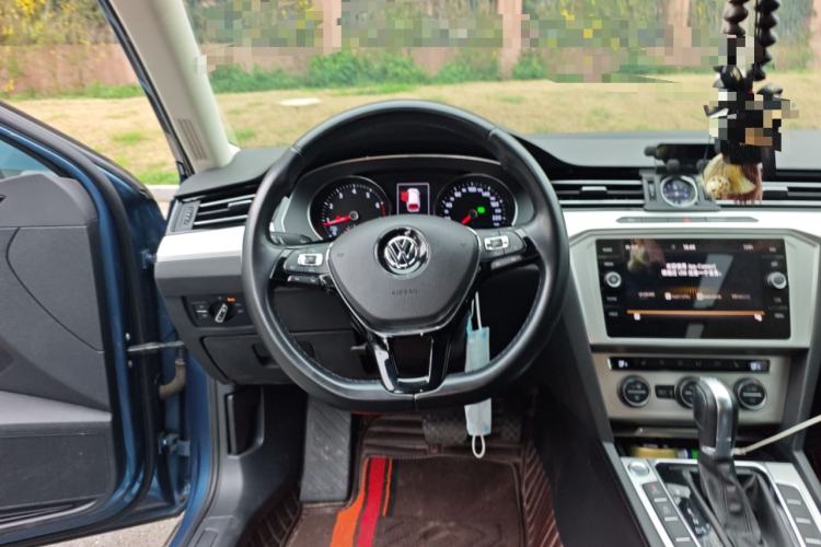 Used Volkswagen Variant 2018 380TSI Two-Wheel Drive Comfort Edition Steering Wheel