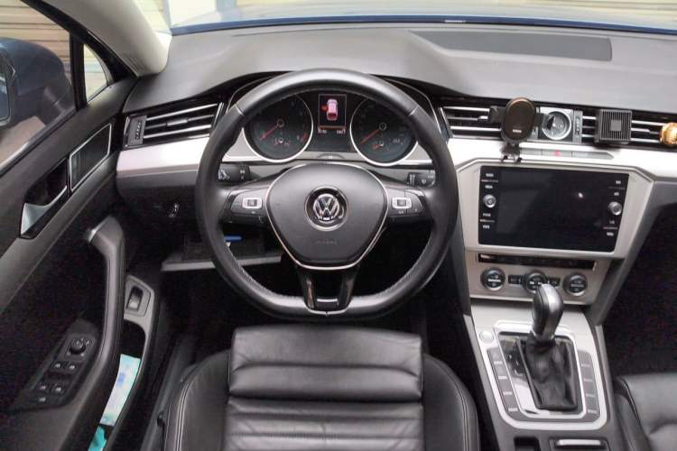 Used Volkswagen Variant 2018 380TSI Two-Wheel Drive Comfort Edition Steering Wheel