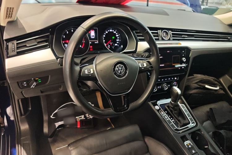 Used Volkswagen Variant 2018 380TSI Two-Wheel Drive Comfort Edition Steering Wheel
