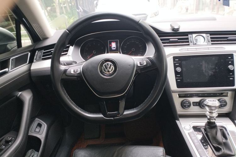 Used Volkswagen Variant 2018 380TSI Two-Wheel Drive Comfort Edition Steering Wheel