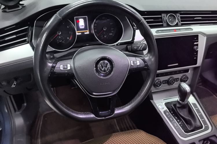 Used Volkswagen Variant 2018 380TSI Two-Wheel Drive Comfort Edition Steering Wheel