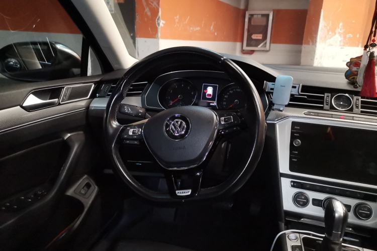 Used Volkswagen Variant 2018 380TSI Two-Wheel Drive Comfort Edition Steering Wheel