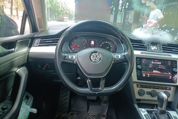 Used Volkswagen Variant 2018 380TSI Two-Wheel Drive Comfort Edition Steering Wheel