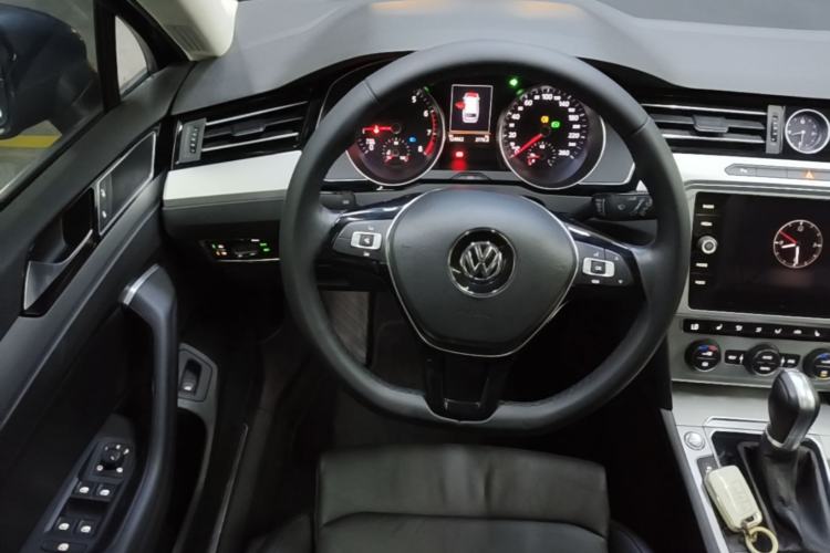 Used Volkswagen Variant 2018 380TSI Two-Wheel Drive Comfort Edition Steering Wheel