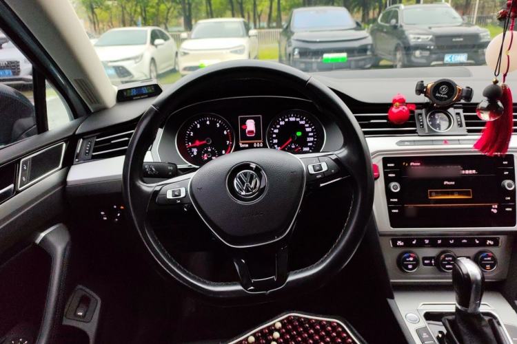 Used Volkswagen Variant 2018 380TSI Two-Wheel Drive Comfort Edition Steering Wheel