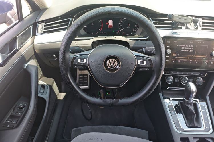 Used Volkswagen Variant 2018 380TSI Two-Wheel Drive Comfort Edition Steering Wheel