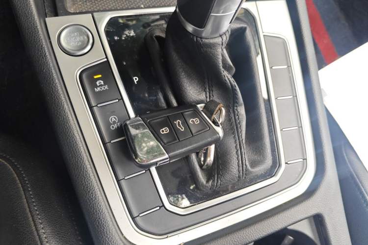 Used Volkswagen Variant 2018 380TSI Two-Wheel Drive Comfort Edition Vehicle Key