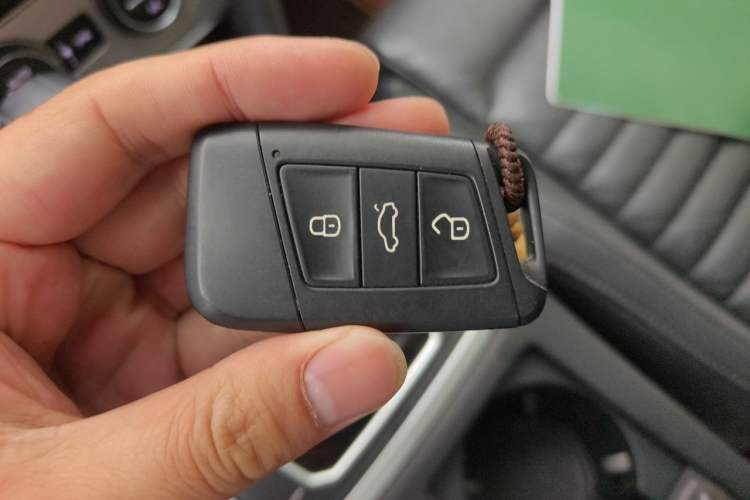 Used Volkswagen Variant 2018 380TSI Two-Wheel Drive Comfort Edition Vehicle Key