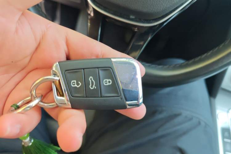 Used Volkswagen Variant 2018 380TSI Two-Wheel Drive Comfort Edition Vehicle Key