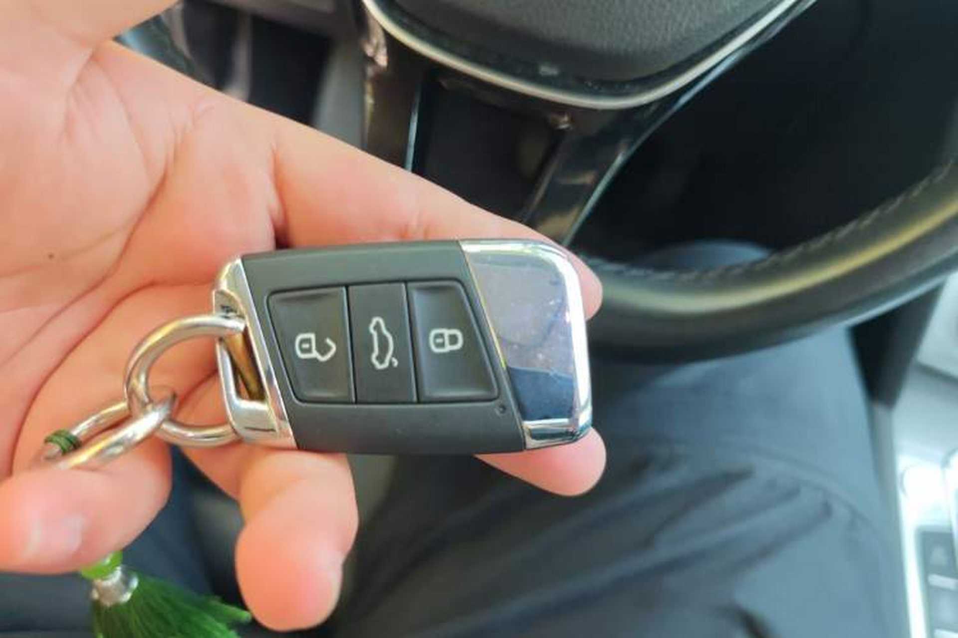 Used Volkswagen Variant 2018 380TSI Two-Wheel Drive Comfort Edition Vehicle Key
