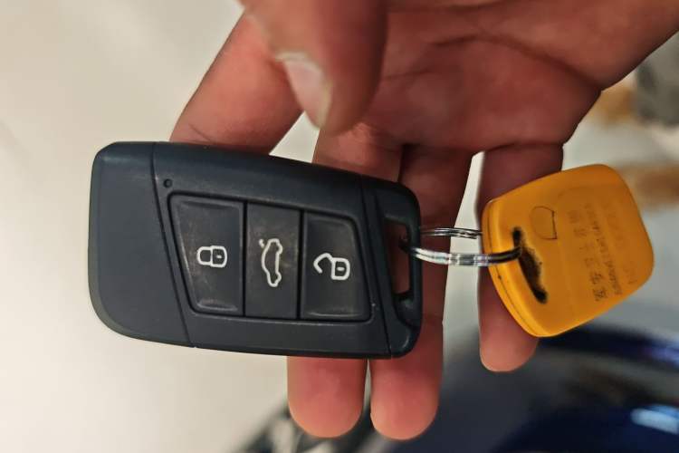 Used Volkswagen Variant 2018 380TSI Two-Wheel Drive Comfort Edition Vehicle Key