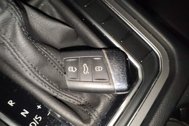 Used Volkswagen Variant 2018 380TSI Four-Wheel Drive Longitudinal Version Vehicle Key