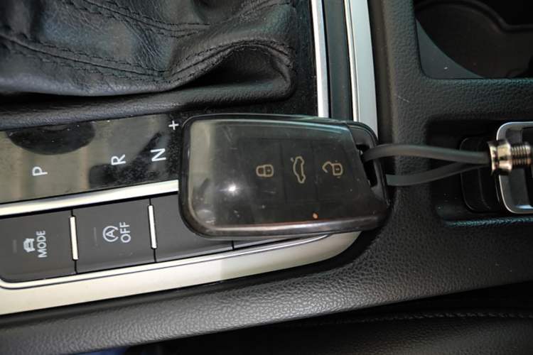 Used Volkswagen Variant 2018 380TSI Two-Wheel Drive Comfort Edition Vehicle Key
