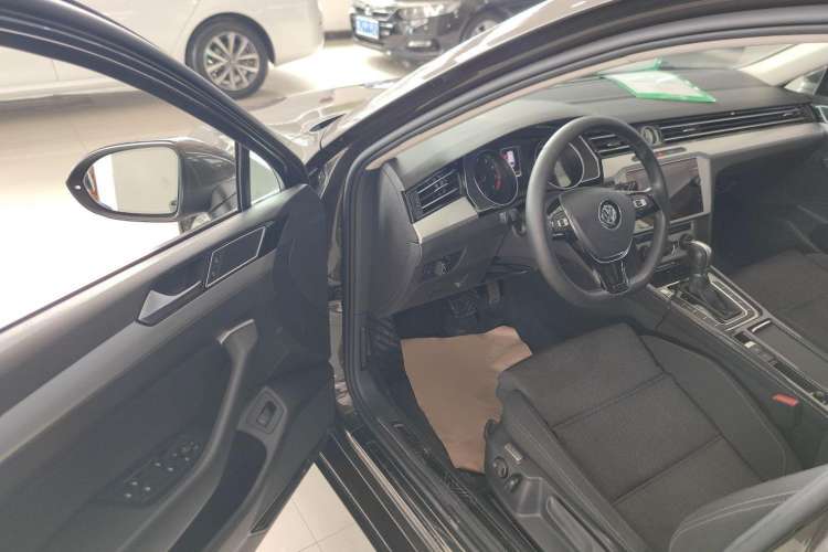 Used Volkswagen Variant 2018 280TSI Two-Wheel Drive Comfort Edition Driver Seat