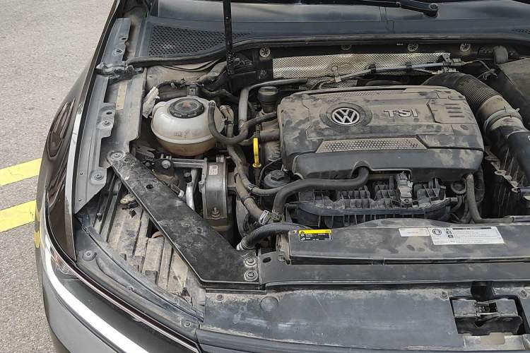 Used Volkswagen Variant 2018 380TSI Two-Wheel Drive Comfort Edition Engine Bay Right