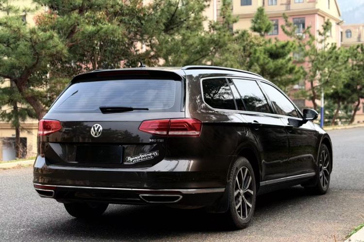 Used Volkswagen Variant 2018 380TSI Two-Wheel Drive Comfort Edition Exterior 3