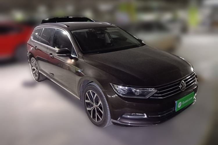 Used Volkswagen Variant 2018 380TSI Two-Wheel Drive Comfort Edition Front Right 45 Deg