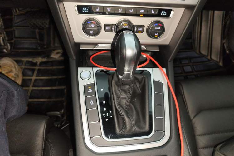 Used Volkswagen Variant 2018 380TSI Two-Wheel Drive Comfort Edition Gear Lever