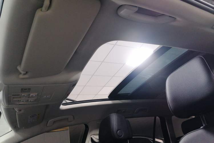 Used Volkswagen Variant 2018 380TSI Two-Wheel Drive Comfort Edition Headliner