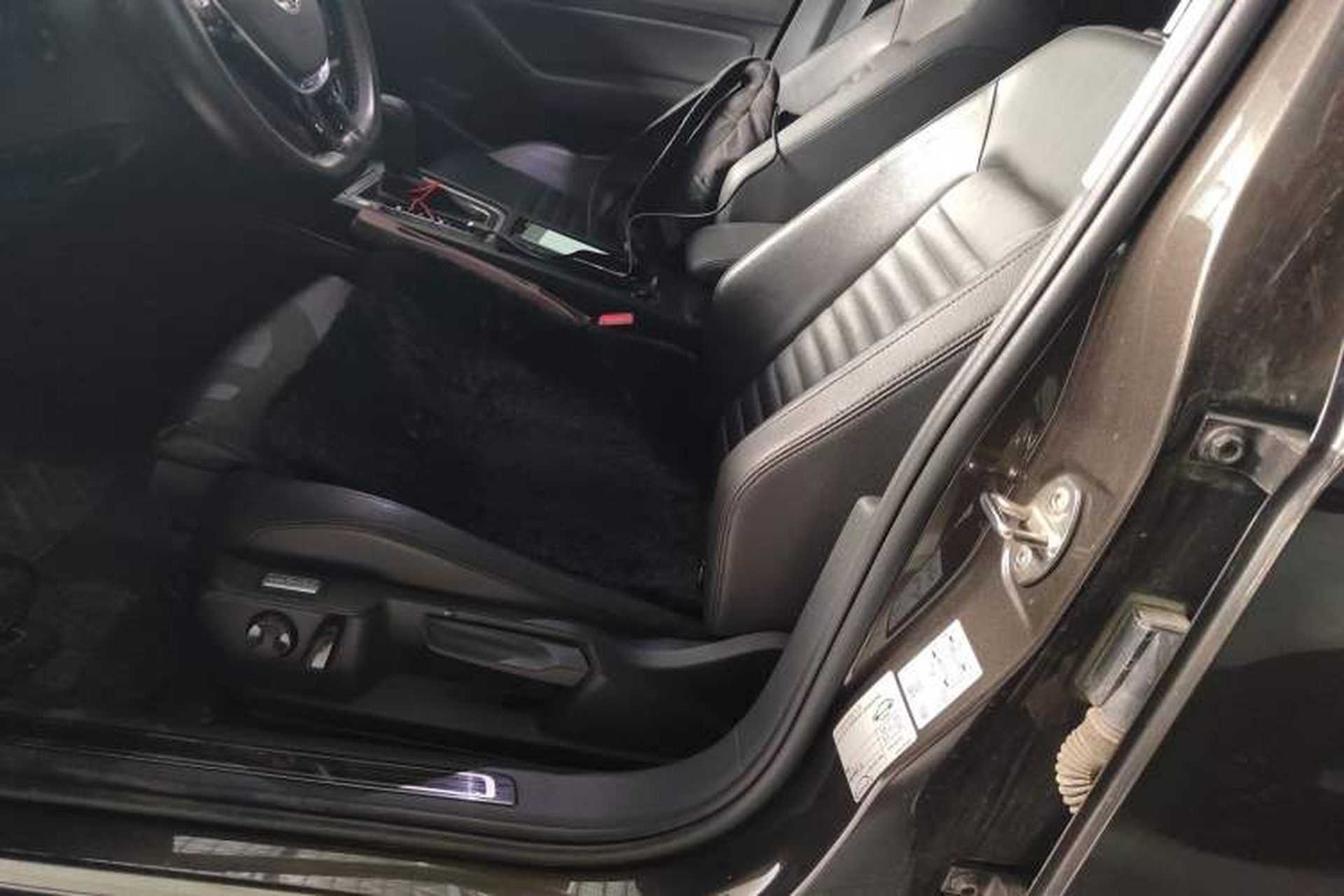 Used Volkswagen Variant 2018 380TSI Two-Wheel Drive Comfort Edition Left Front Seat