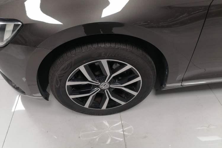 Used Volkswagen Variant 2018 380TSI Two-Wheel Drive Comfort Edition Left Front Wheel Hub