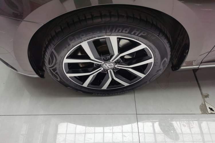 Used Volkswagen Variant 2018 380TSI Two-Wheel Drive Comfort Edition Left Front Wheel Hub