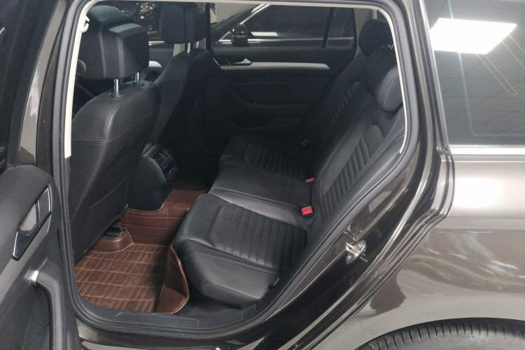 Used Volkswagen Variant 2018 380TSI Two-Wheel Drive Comfort Edition Left Rear Seat