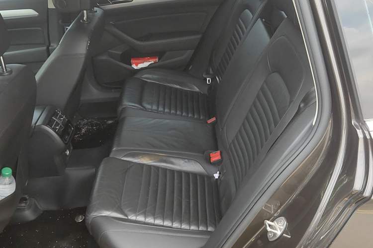 Used Volkswagen Variant 2018 380TSI Two-Wheel Drive Comfort Edition Left Rear Seat
