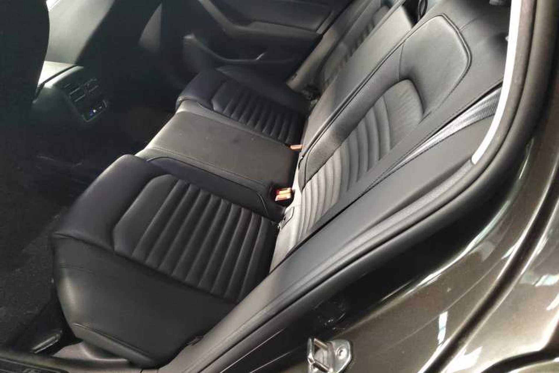 Used Volkswagen Variant 2018 380TSI Two-Wheel Drive Comfort Edition Left Rear Seat