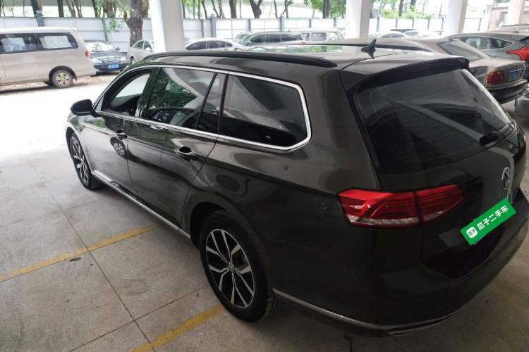 Used Volkswagen Variant 2018 380TSI Two-Wheel Drive Comfort Edition Left Side
