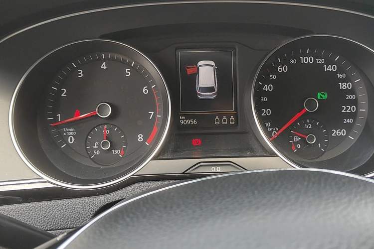 Used Volkswagen Variant 2018 380TSI Two-Wheel Drive Comfort Edition Odometer Close Up