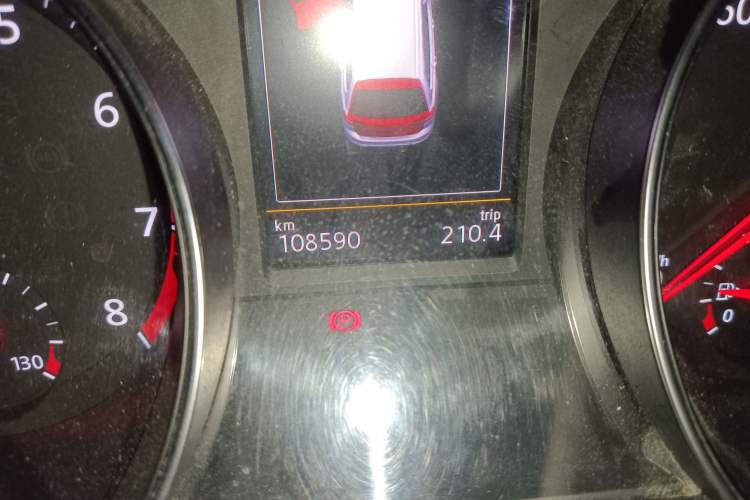 Used Volkswagen Variant 2018 380TSI Two-Wheel Drive Comfort Edition Odometer Close Up