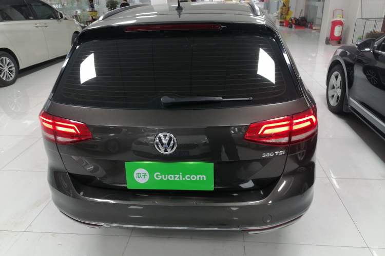Used Volkswagen Variant 2018 380TSI Two-Wheel Drive Comfort Edition Rear