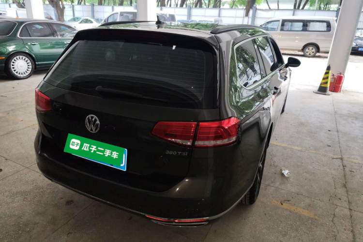 Used Volkswagen Variant 2018 380TSI Two-Wheel Drive Comfort Edition Rear Right 45 Deg
