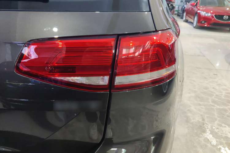 Used Volkswagen Variant 2018 280TSI Two-Wheel Drive Comfort Edition Right Rear Taillight