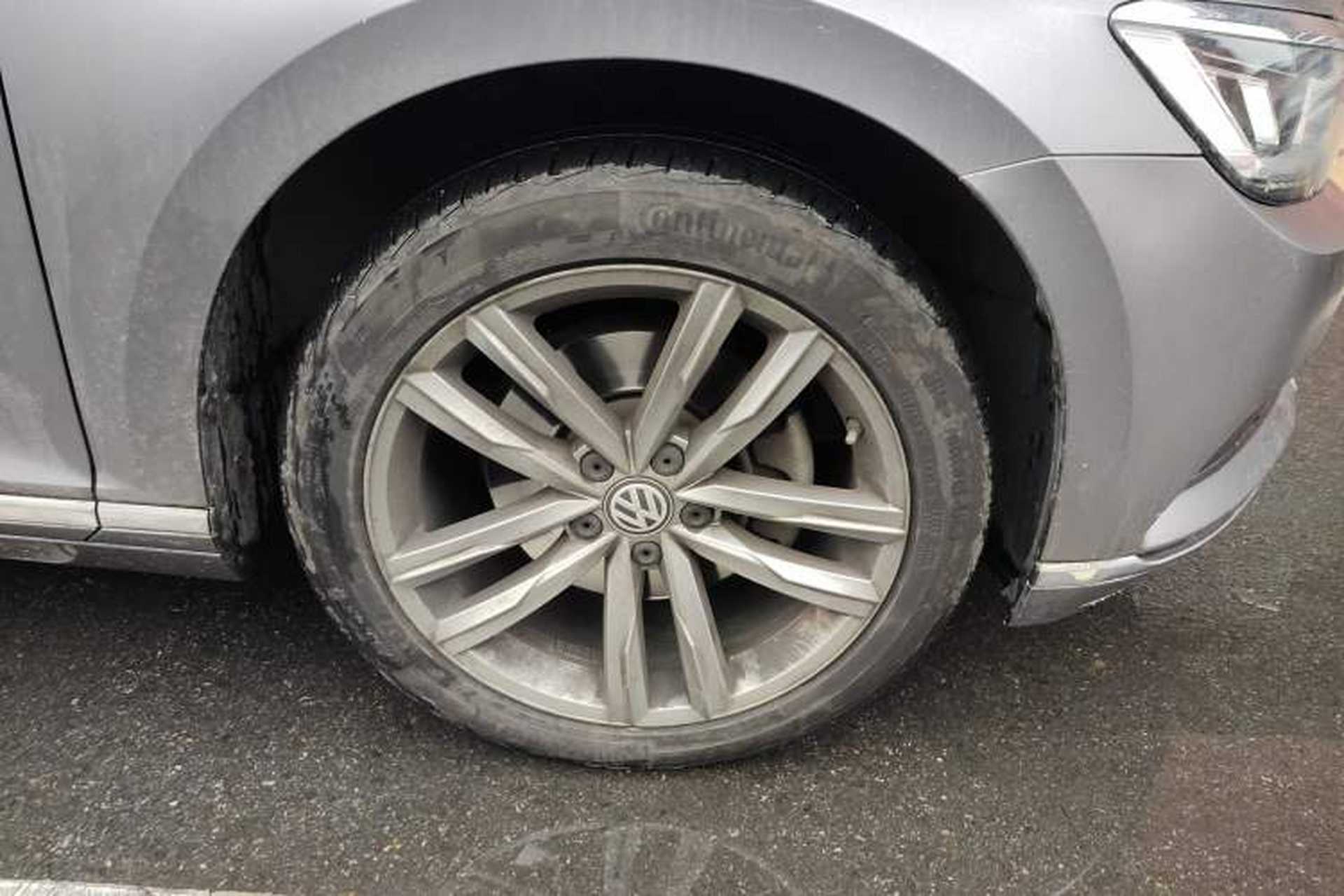Used Volkswagen Variant 2018 380TSI Two-Wheel Drive Comfort Edition Right Front Wheel Hub