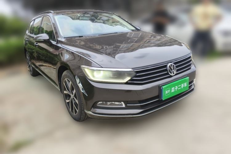 Used Volkswagen Variant 2018 380TSI Two-Wheel Drive Comfort Edition Front Right 45 Deg
