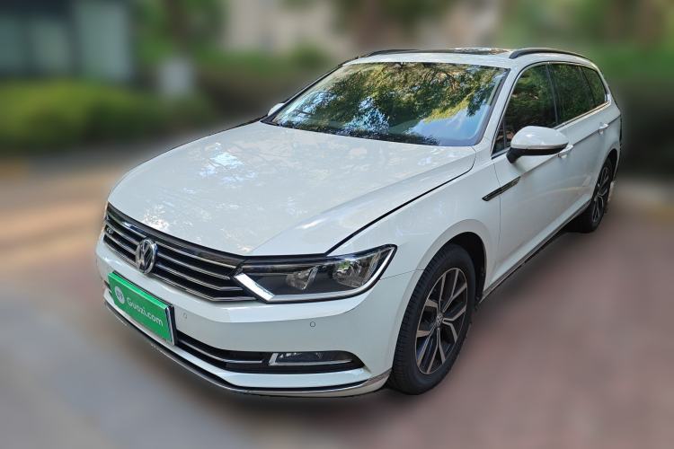 Used Volkswagen Variant 2018 380TSI Two-Wheel Drive Comfort Edition Guazi used car, China used car export, Used car for sale, Used  cars, Cheapest cars for sale