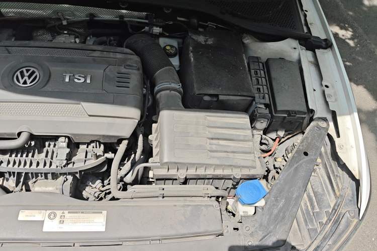 Used Volkswagen Variant 2018 380TSI Two-Wheel Drive Comfort Edition Engine Bay Left