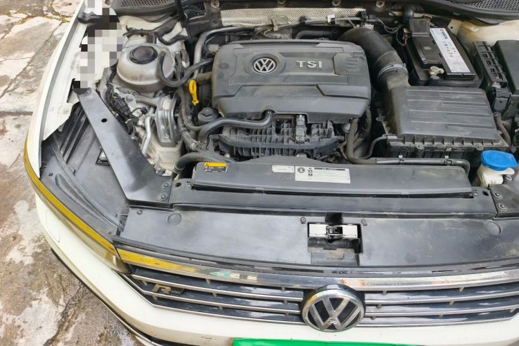 Used Volkswagen Variant 2018 380TSI Two-Wheel Drive Comfort Edition Engine Bay Right