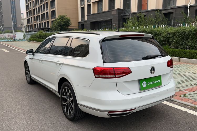 Used Volkswagen Variant 2018 380TSI Two-Wheel Drive Comfort Edition Exterior 6
